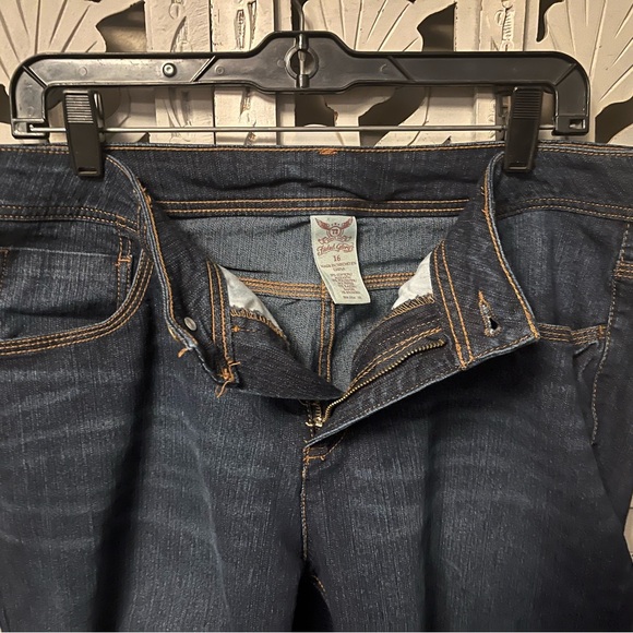 FADED GLORY DARING DARK BLUE STRETCHY PLUS SIZE DENIM BLUE JEAN SHORTS - Picture 6 of 7